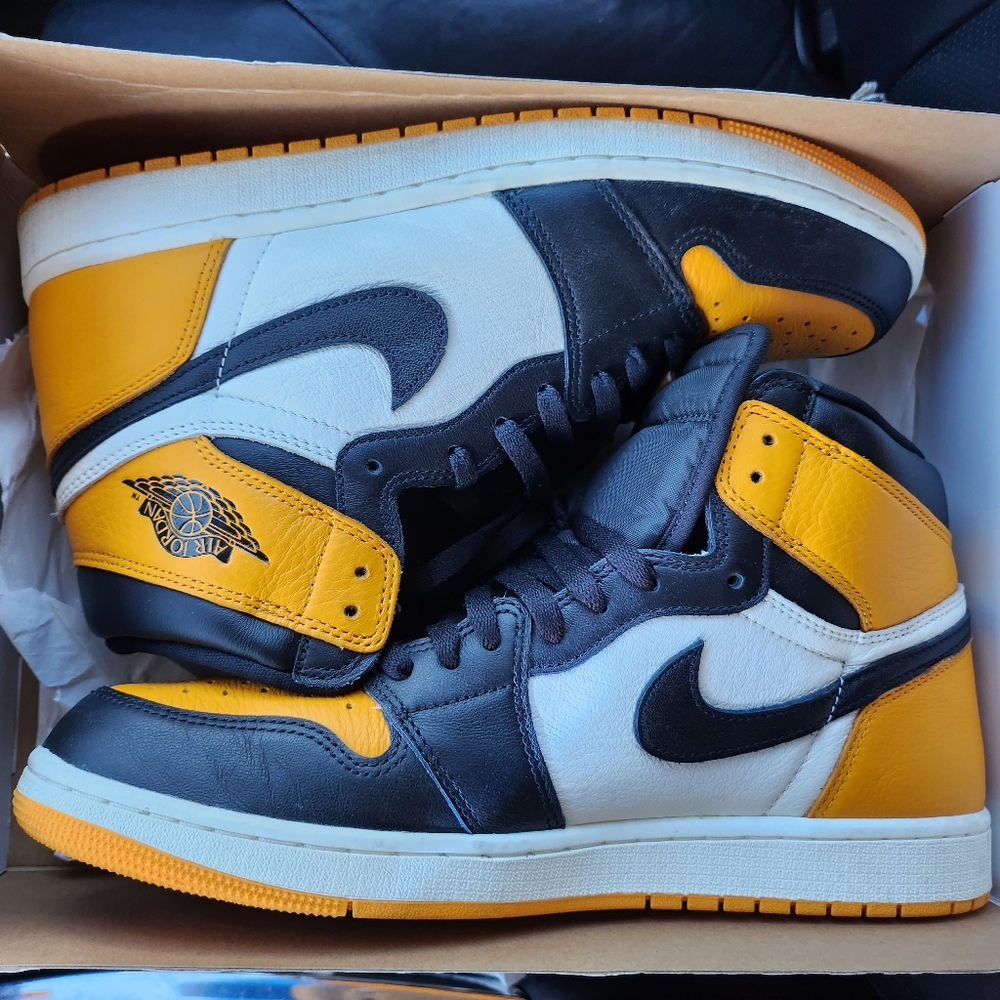 Mens Nike Air Jordan 1 high Taxi